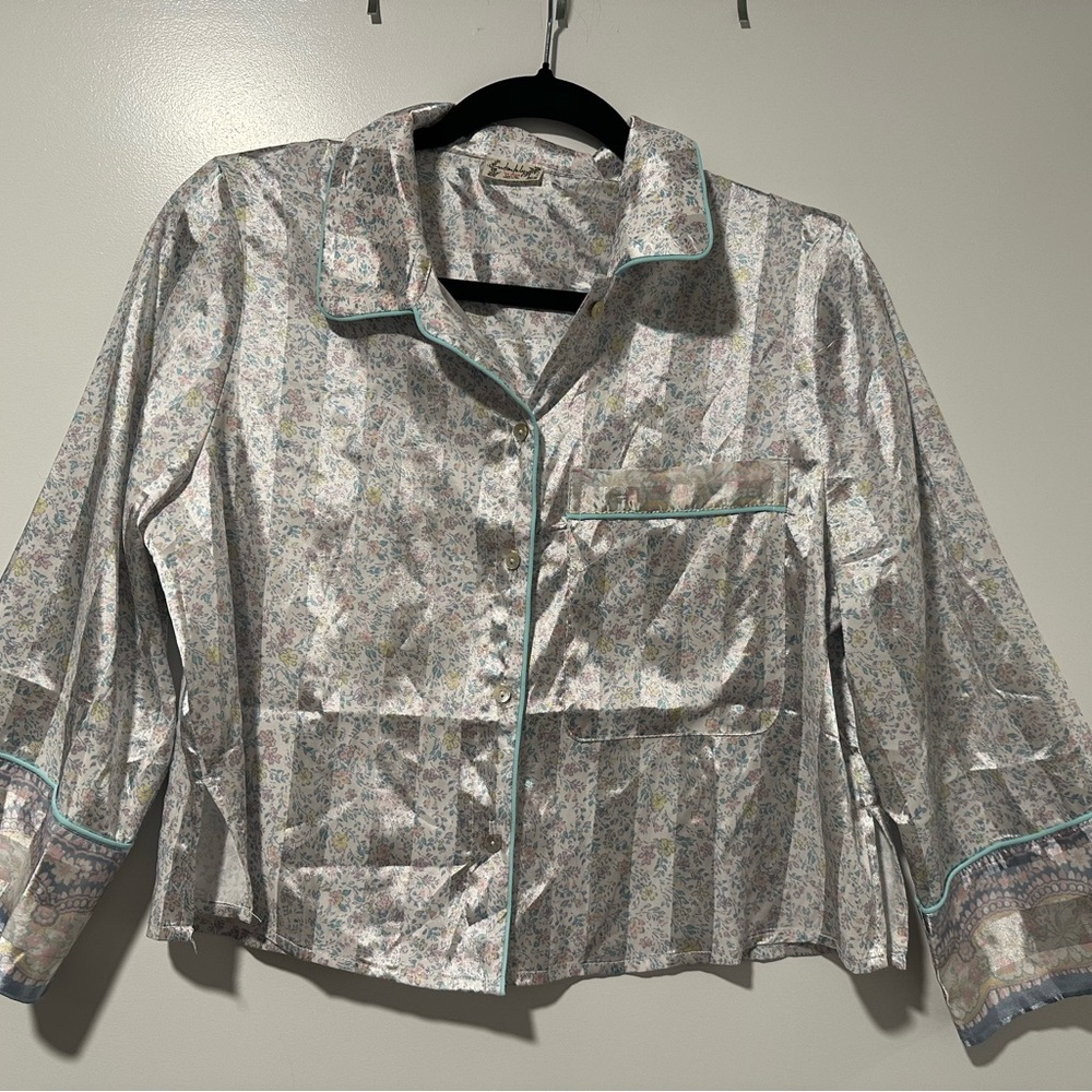 Zara Floral Print Shirt with Black Collar